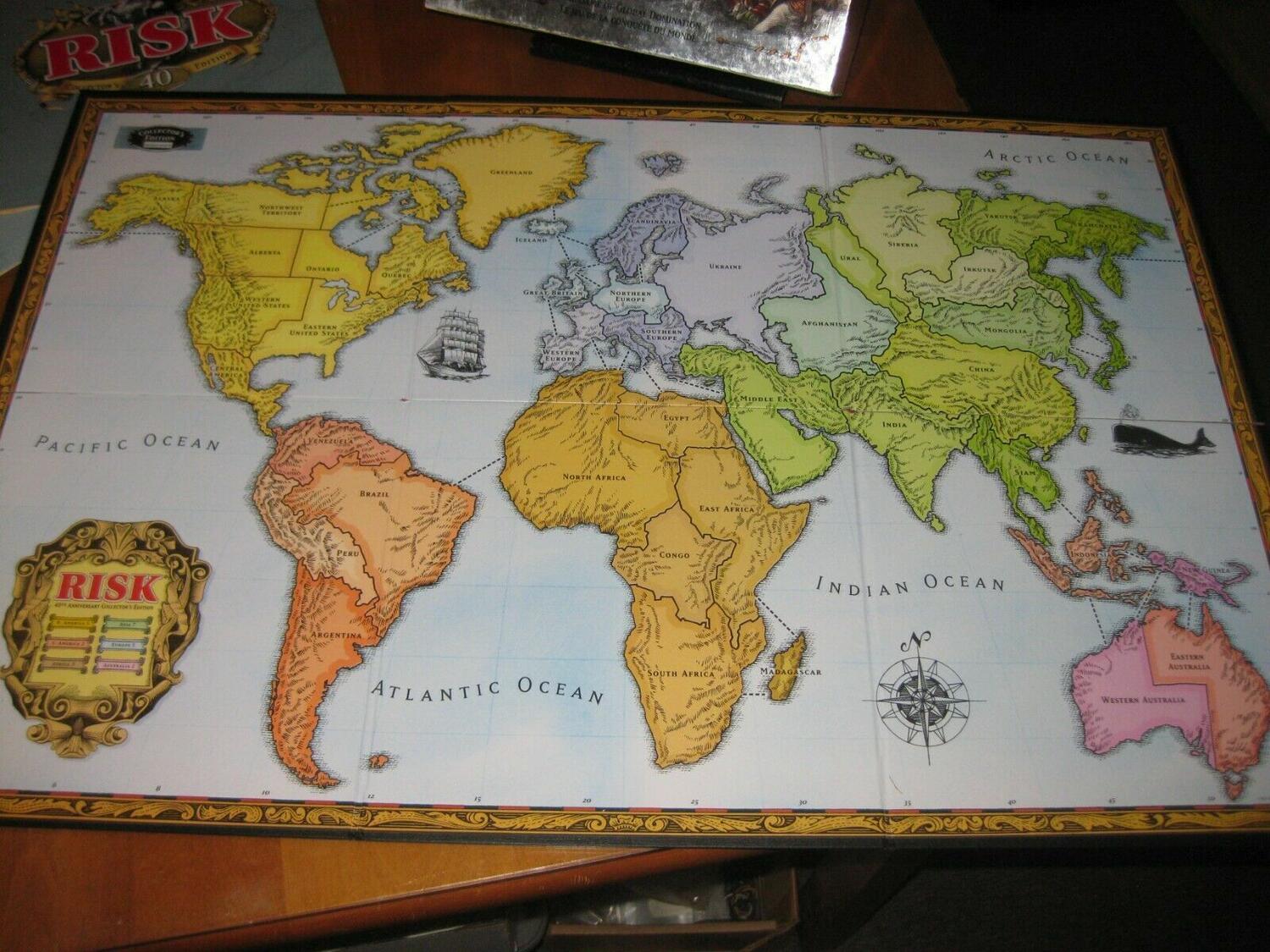 Risk: 40ème Anniversaire - Édition de Collection Plateau