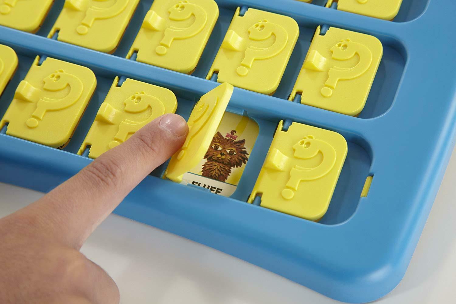 Qui Est-Ce ? - Avec 2 Fiches de Personnages Mystère a Découvrir ! Zoom