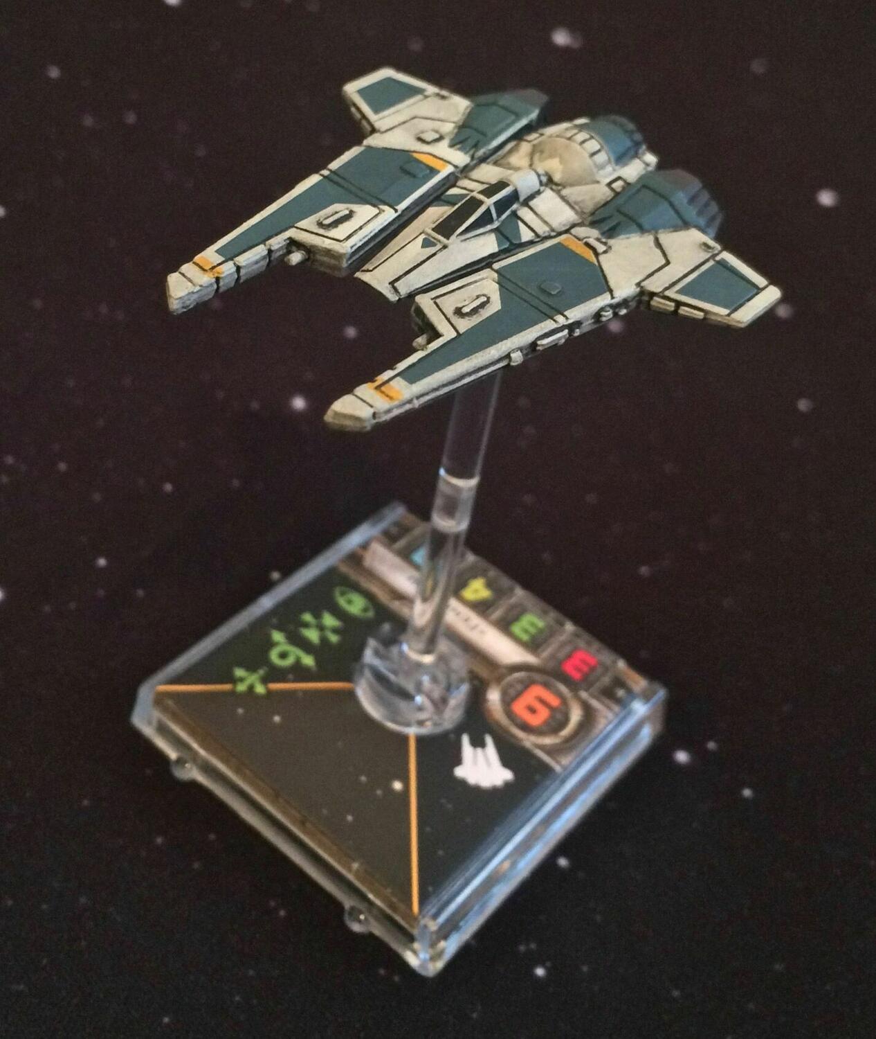 Star Wars: X-Wing - Le Jeu de Figurines - Chasseur Stellaire du Protectorat Vaiseau