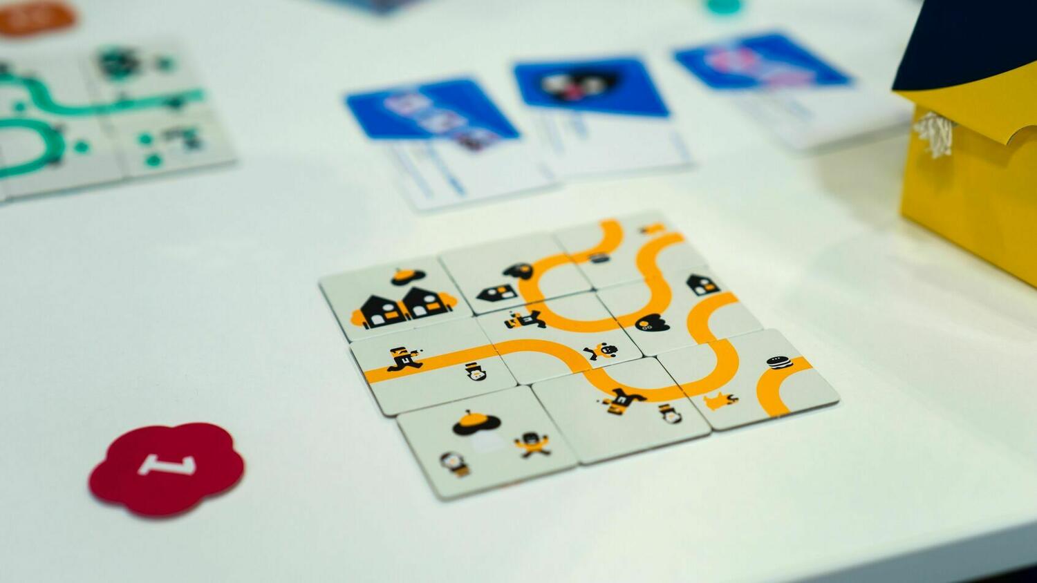 Nine Tiles Panic Zoom