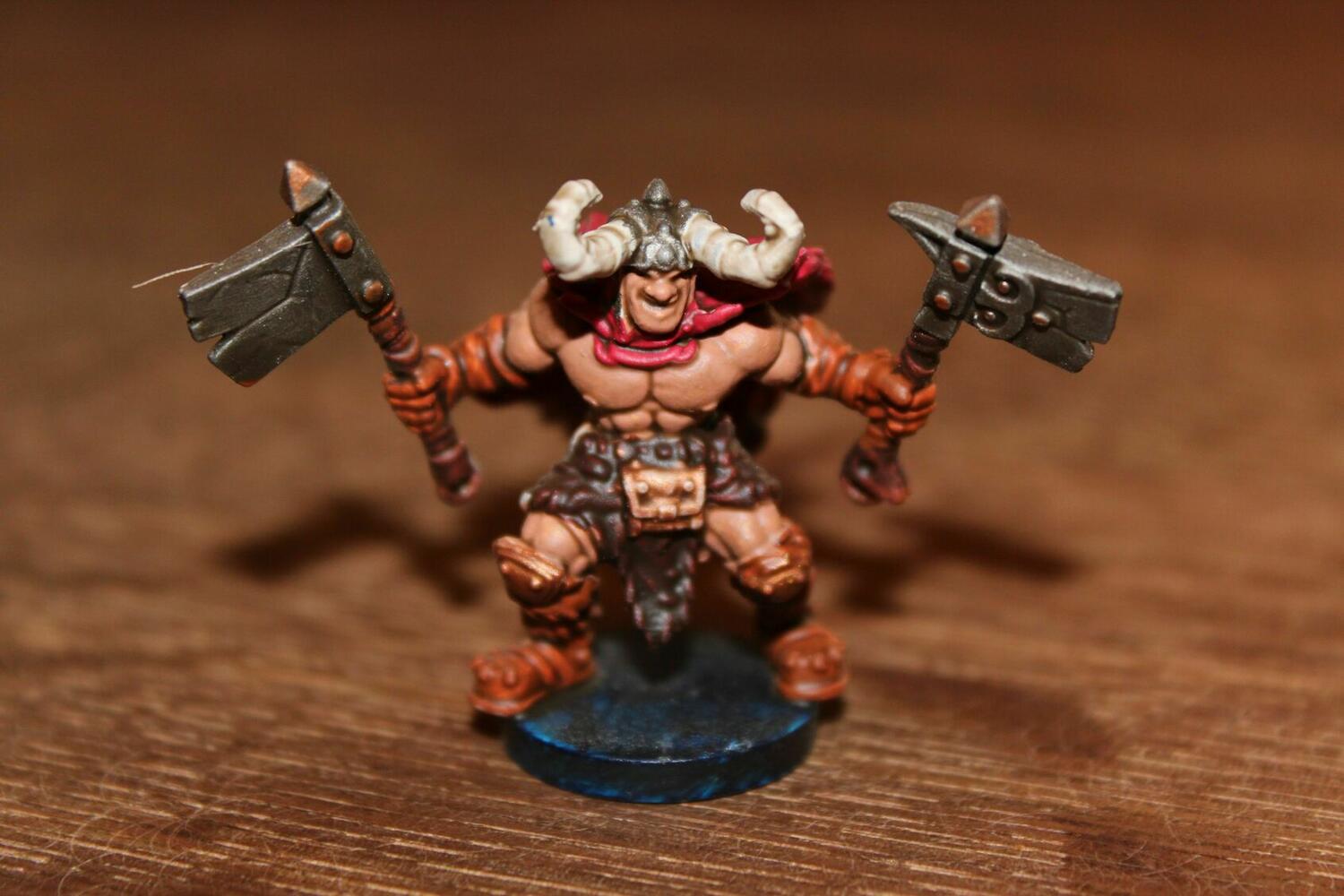 Runebound: L'Éveil des Montagnes Figurine