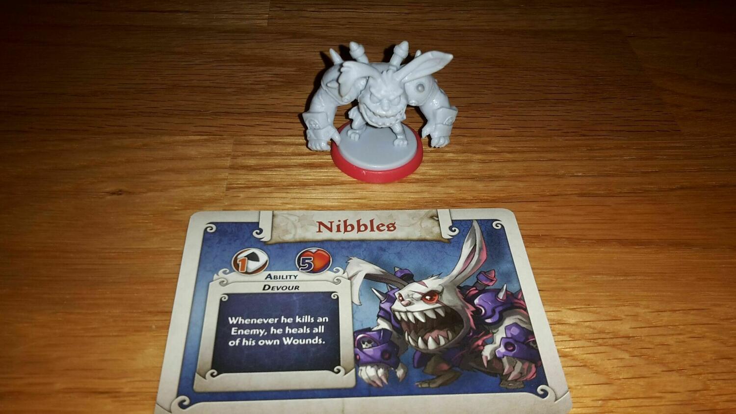 Arcadia Quest: Nibbles Figurine