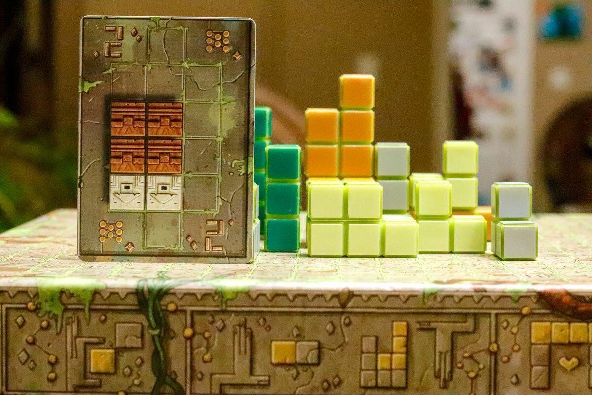 Block and Key Eclate