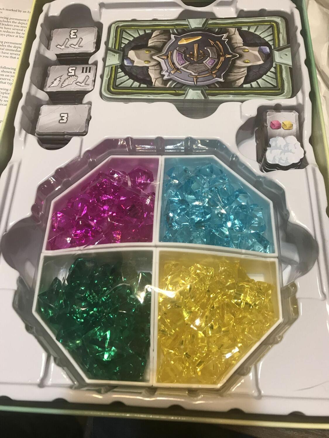 Century: Édition Golem - Un Monde sans Fin Eclate