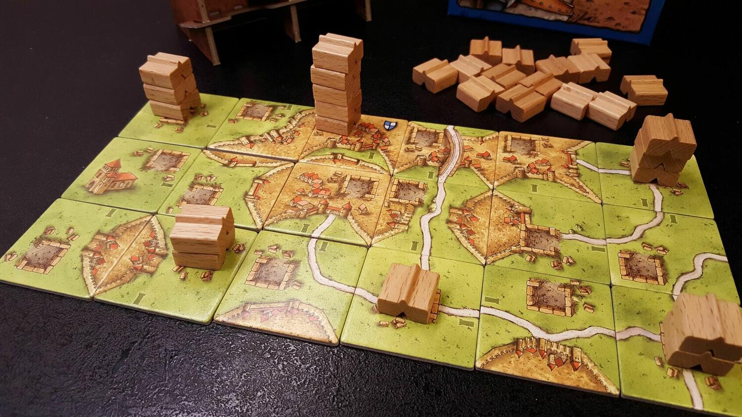 Carcassonne: Extension 4 - La Tour Eclate