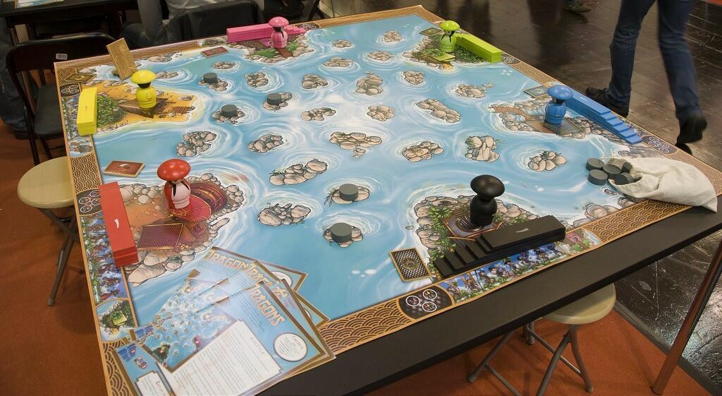 River Dragons Giant Plateau