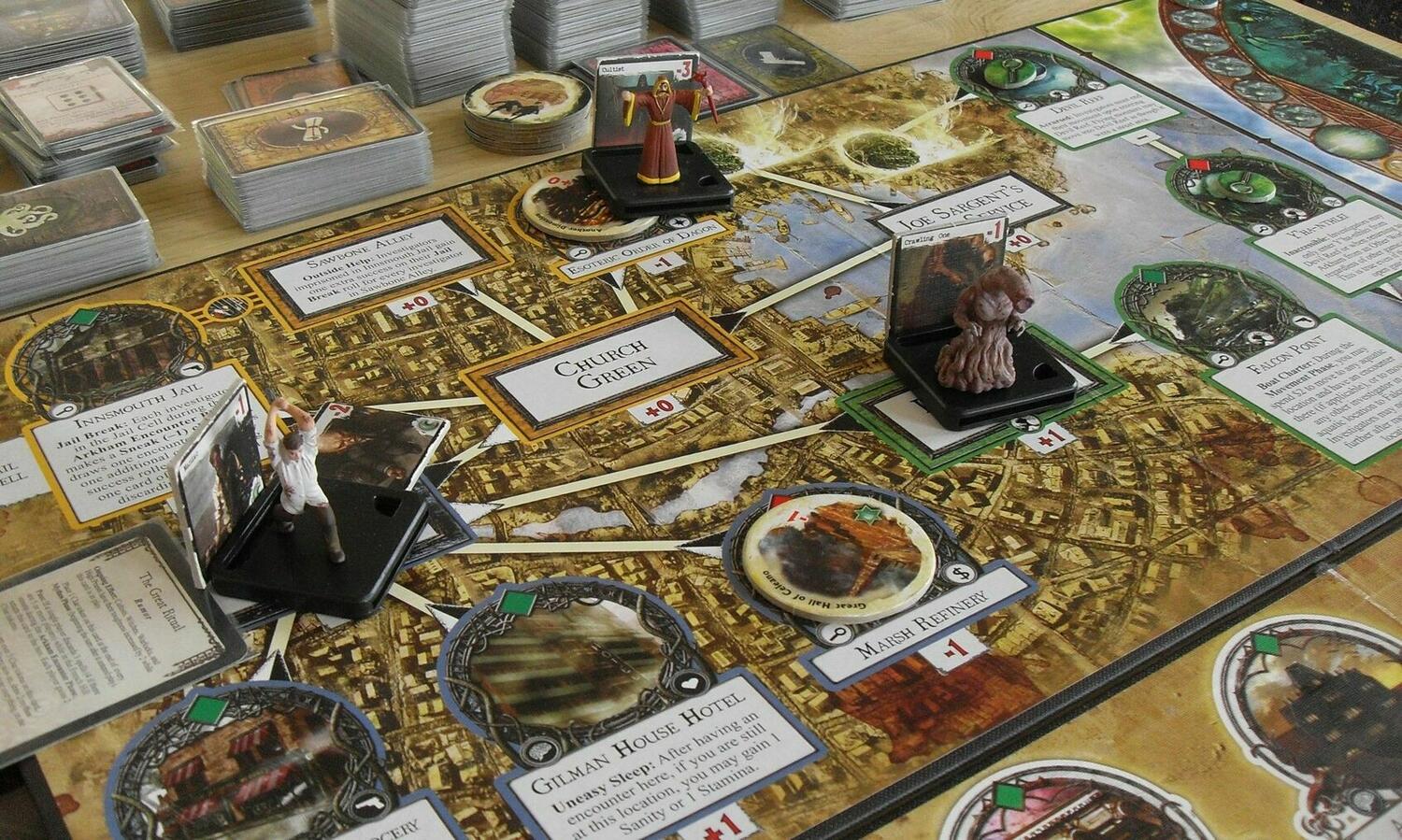 Horreur à Arkham: L'Horreur d'Innsmouth Zoom