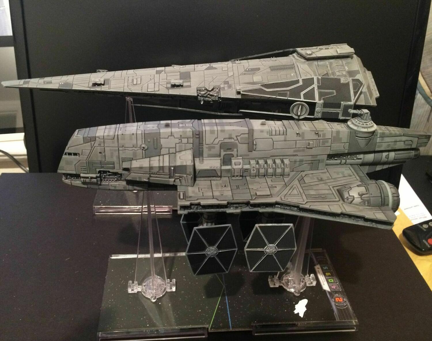 Star Wars: X-Wing - Le Jeu de Figurines - Transport d'Assaut Impérial Vaisseaux