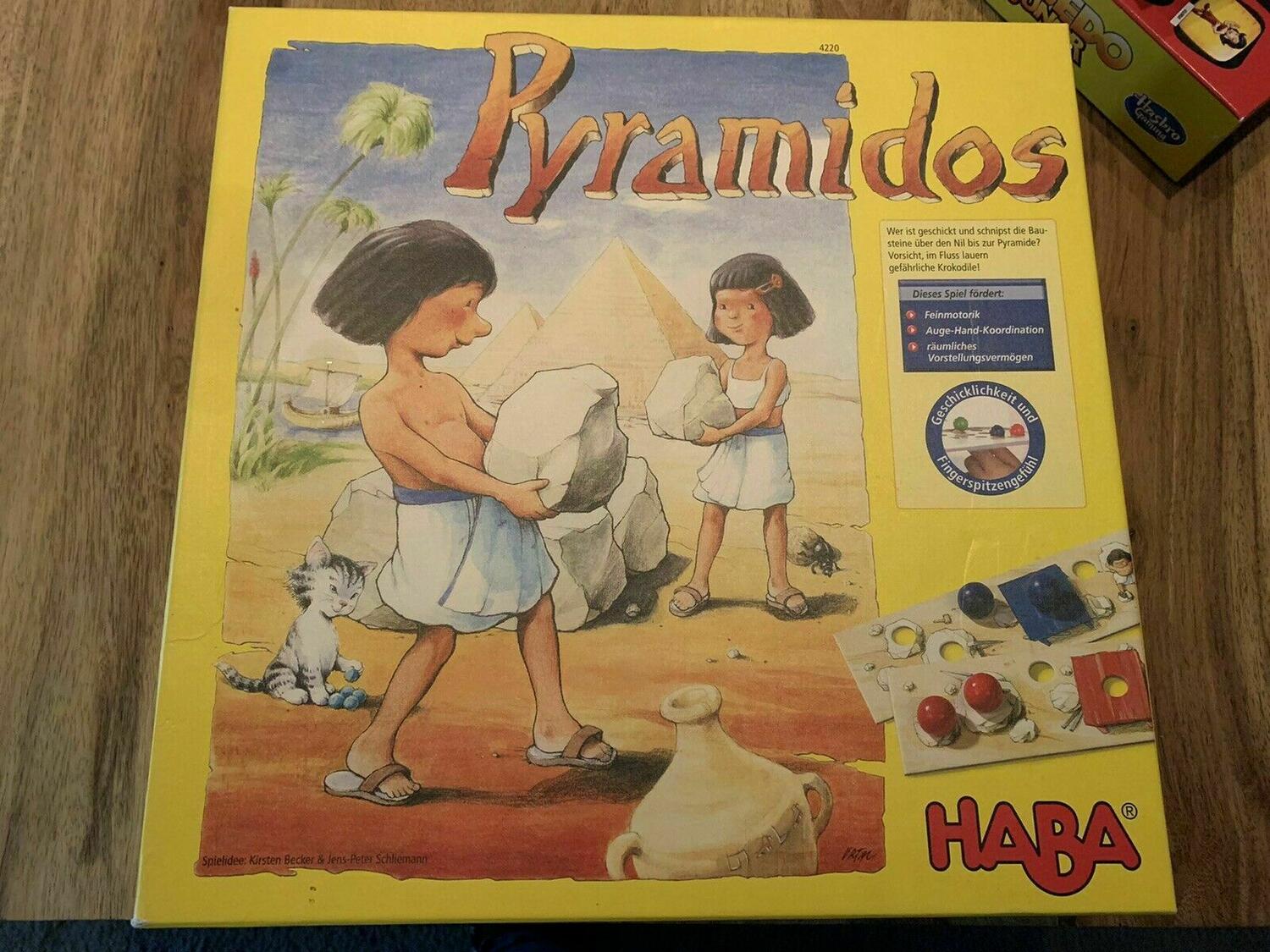Pyramidos Cover 3d