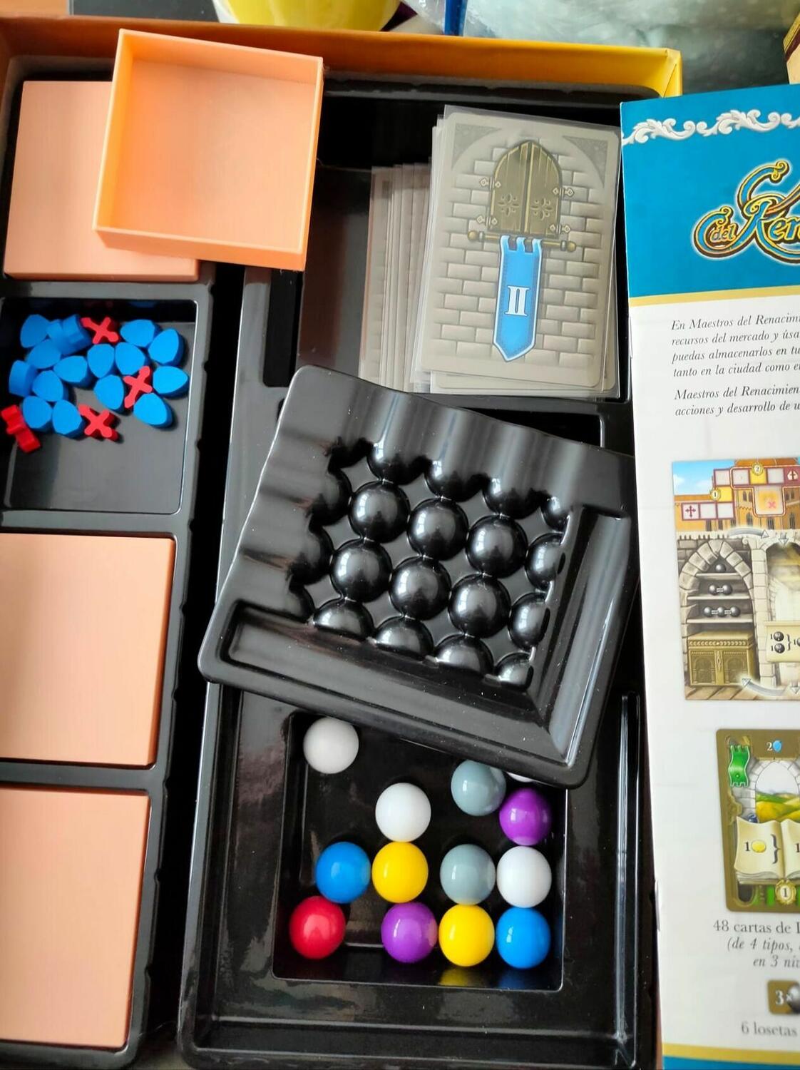 Masters of Renaissance Contenu