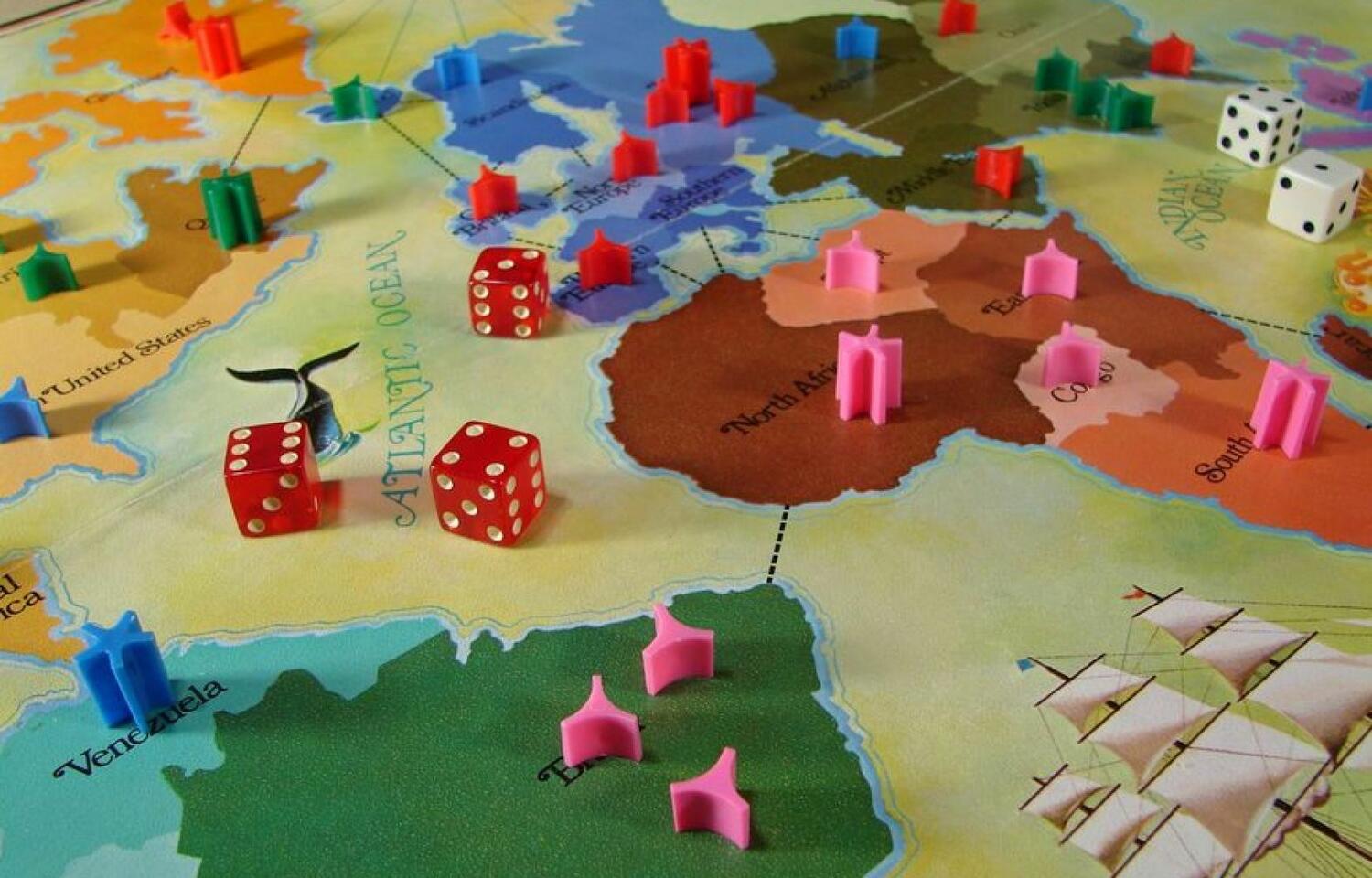 Risk 1975 Eclate