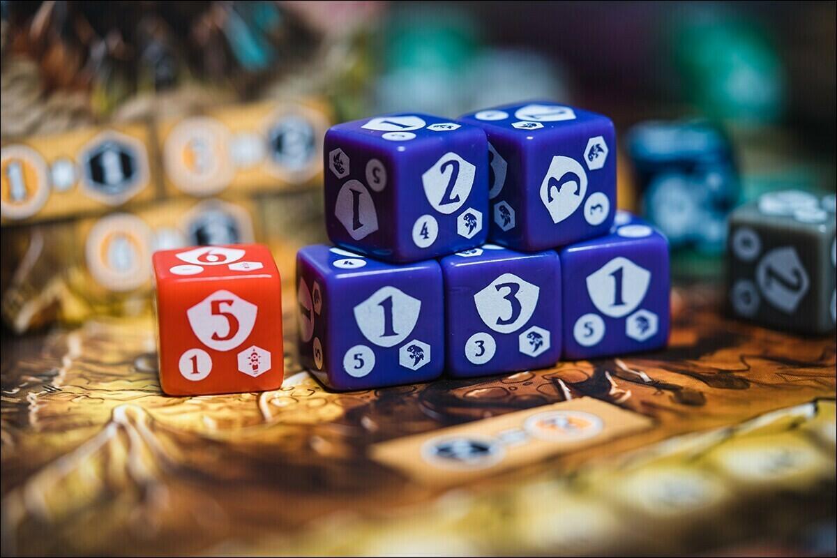 Les Sombres Royaumes de Valeria: L'éveil des Titans Zoom