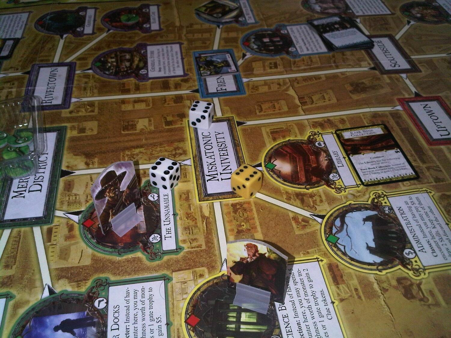 Horreur à Arkham: L'Horreur de Dunwich Zoom