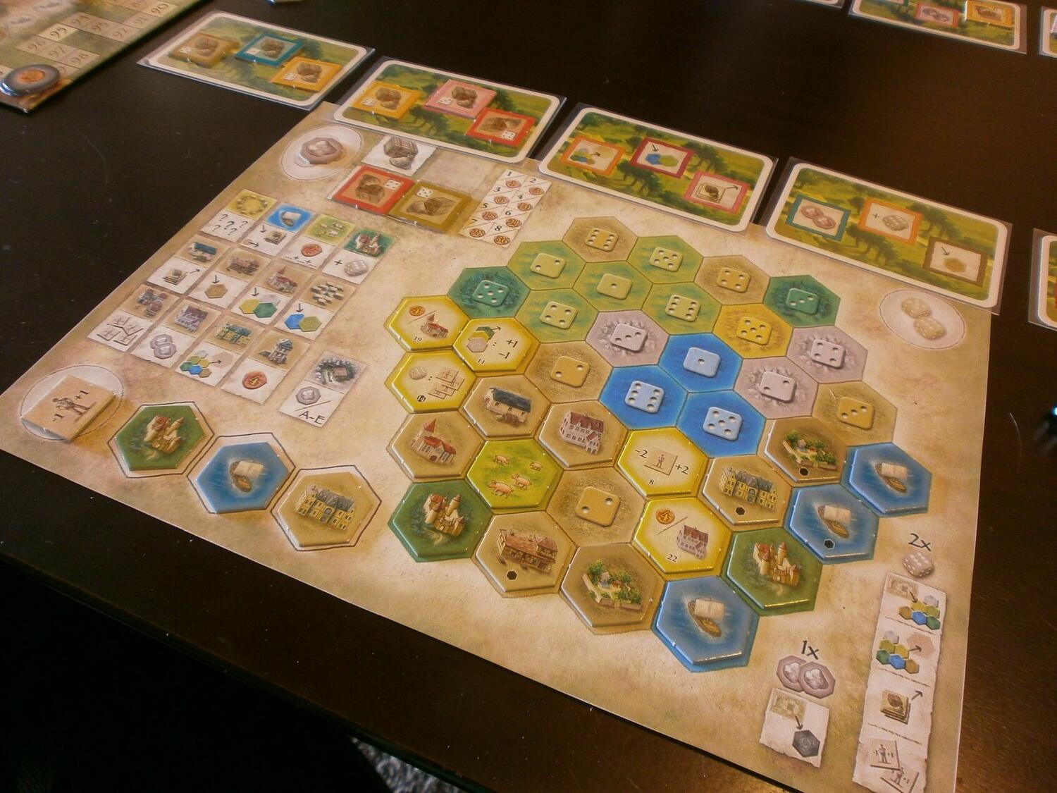 Les Châteaux de Bourgogne: Extension 3 - Championnat d'Allemagne de Jeux de Société 2013 Eclate