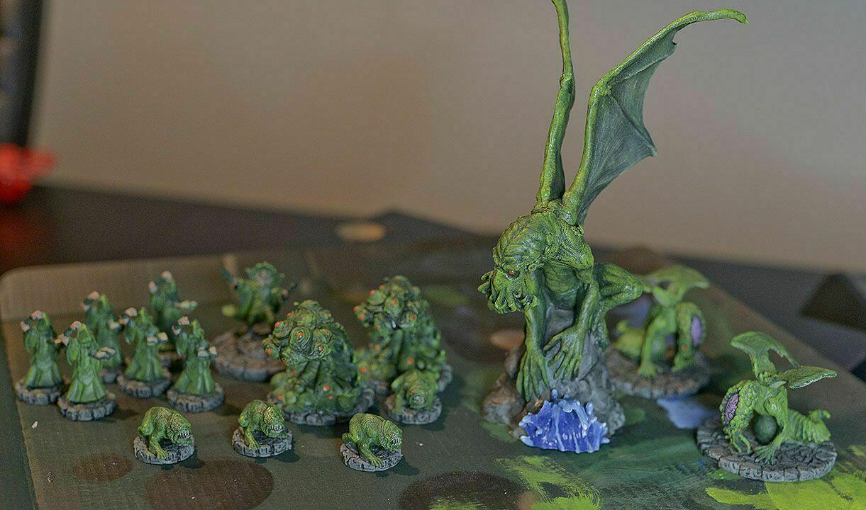 Cthulhu Wars Figurines