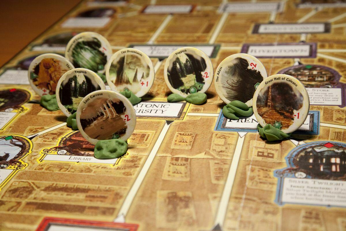 Horreur à Arkham: L'Horreur de Dunwich Zoom