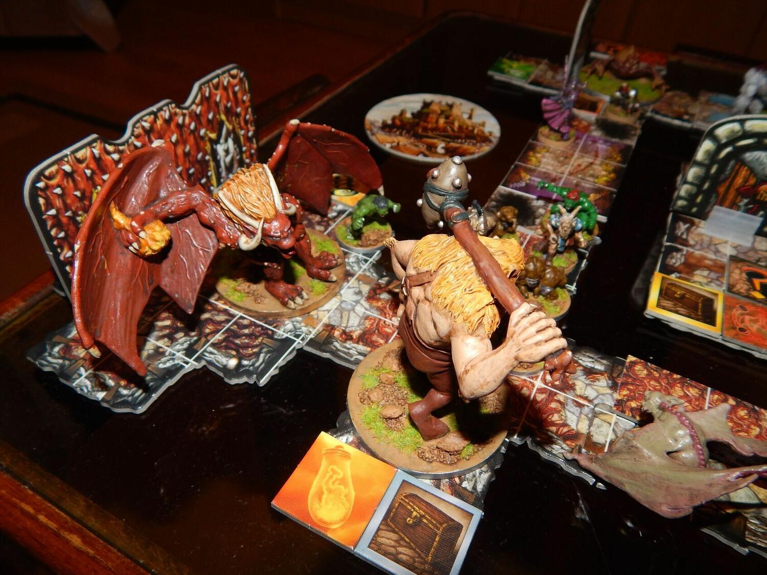 Descent: Voyages Dans les Ténèbres Zoom