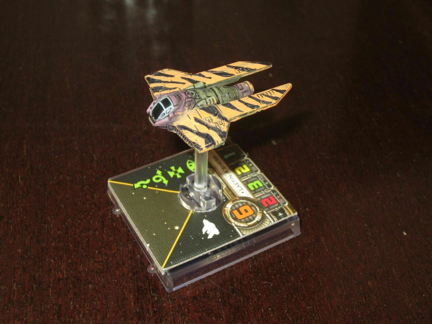 Star Wars: X-Wing - Le Jeu de Figurines - Intercepteur M3-A Vaisseau