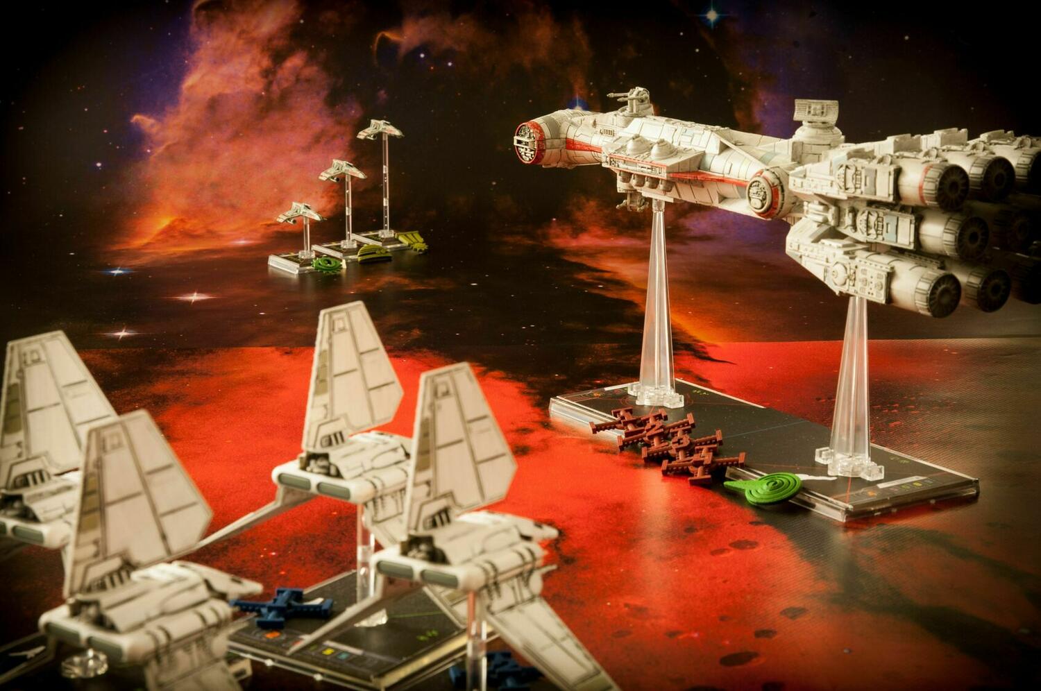 Star Wars: X-Wing - Le Jeu de Figurines - Tantive IV Vaisseaux