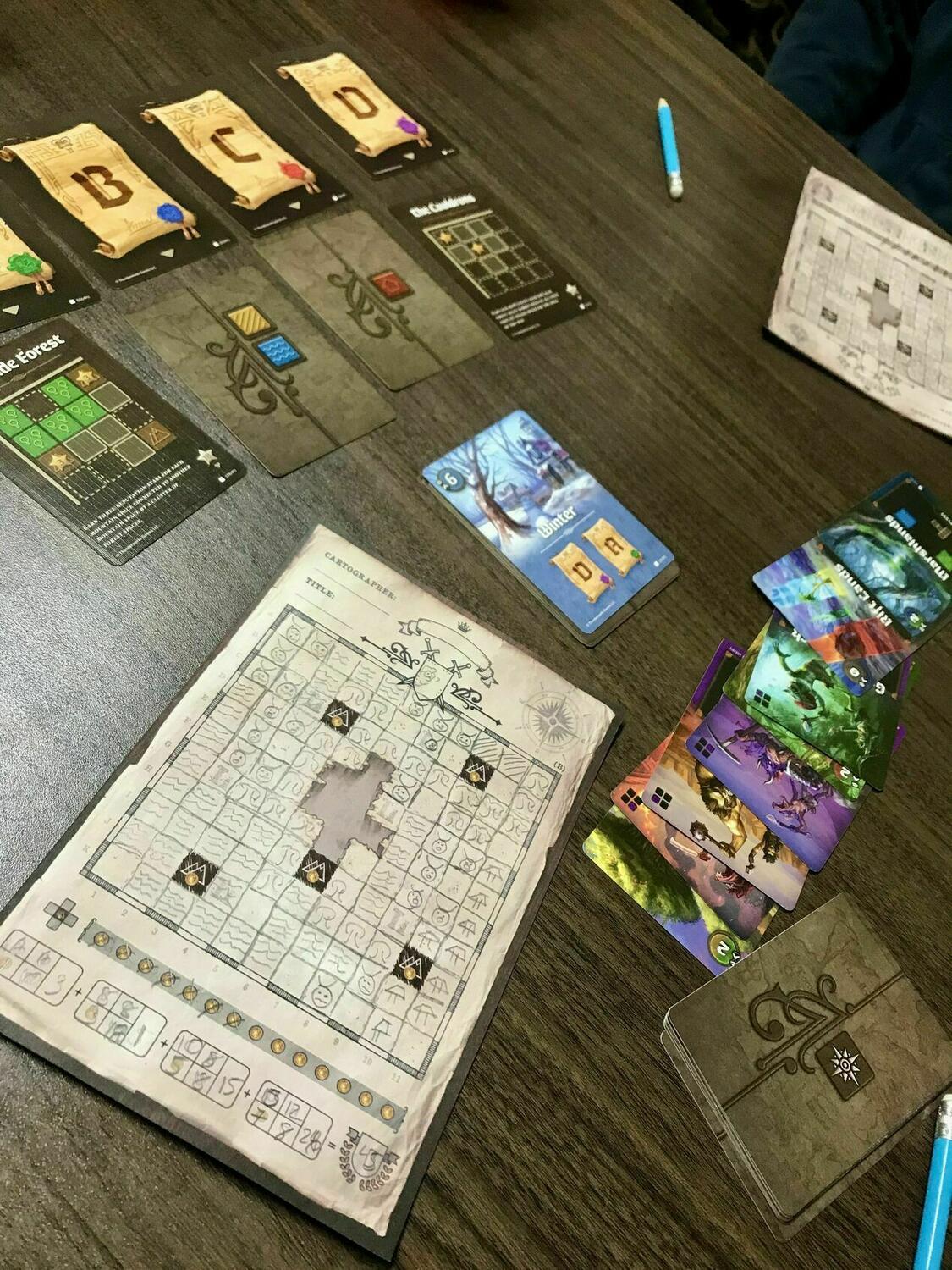 Cartographers: Une Épopée dans l'Univers de Roll Player Eclate