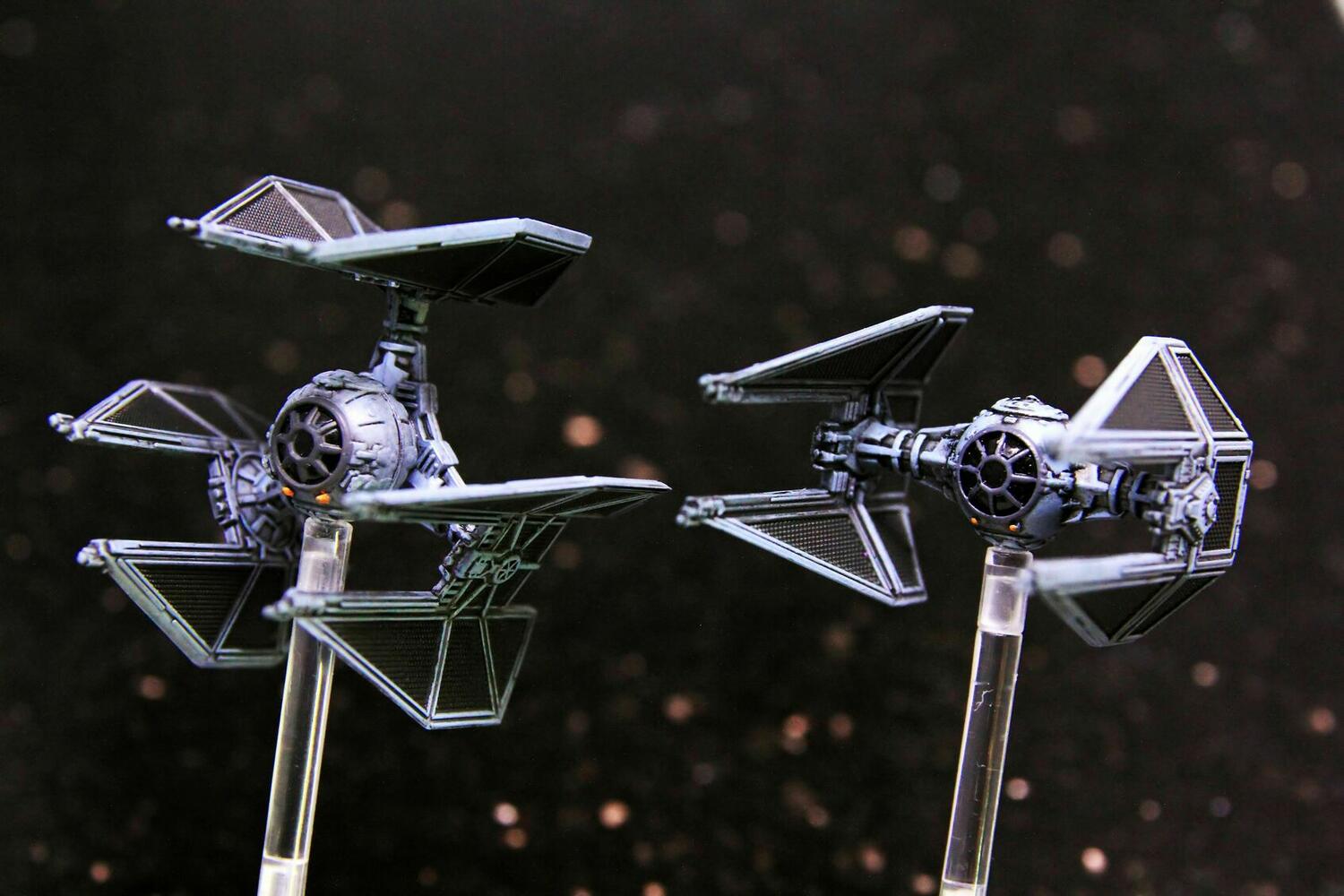 Star Wars: X-Wing - Le Jeu de Figurines - Défenseur TIE Vaisseaux