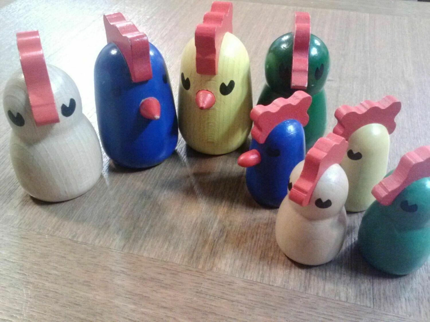 Pique Plume Figurines