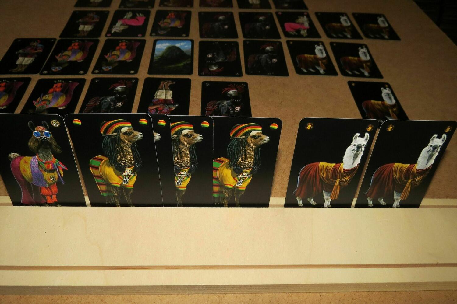 Gangs of Lamas Eclate