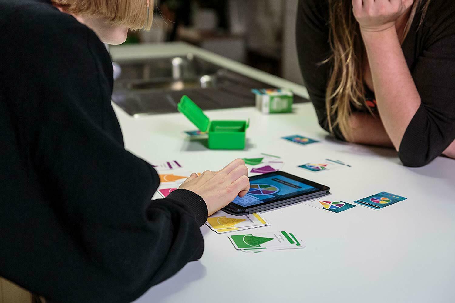 Trivial Pursuit: Shuffle Zoom