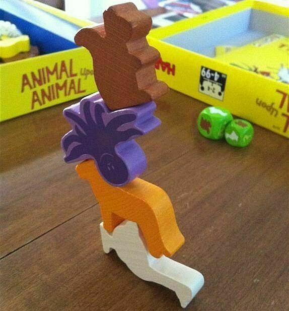 Pyramide d'Animaux: Le Duel Zoom