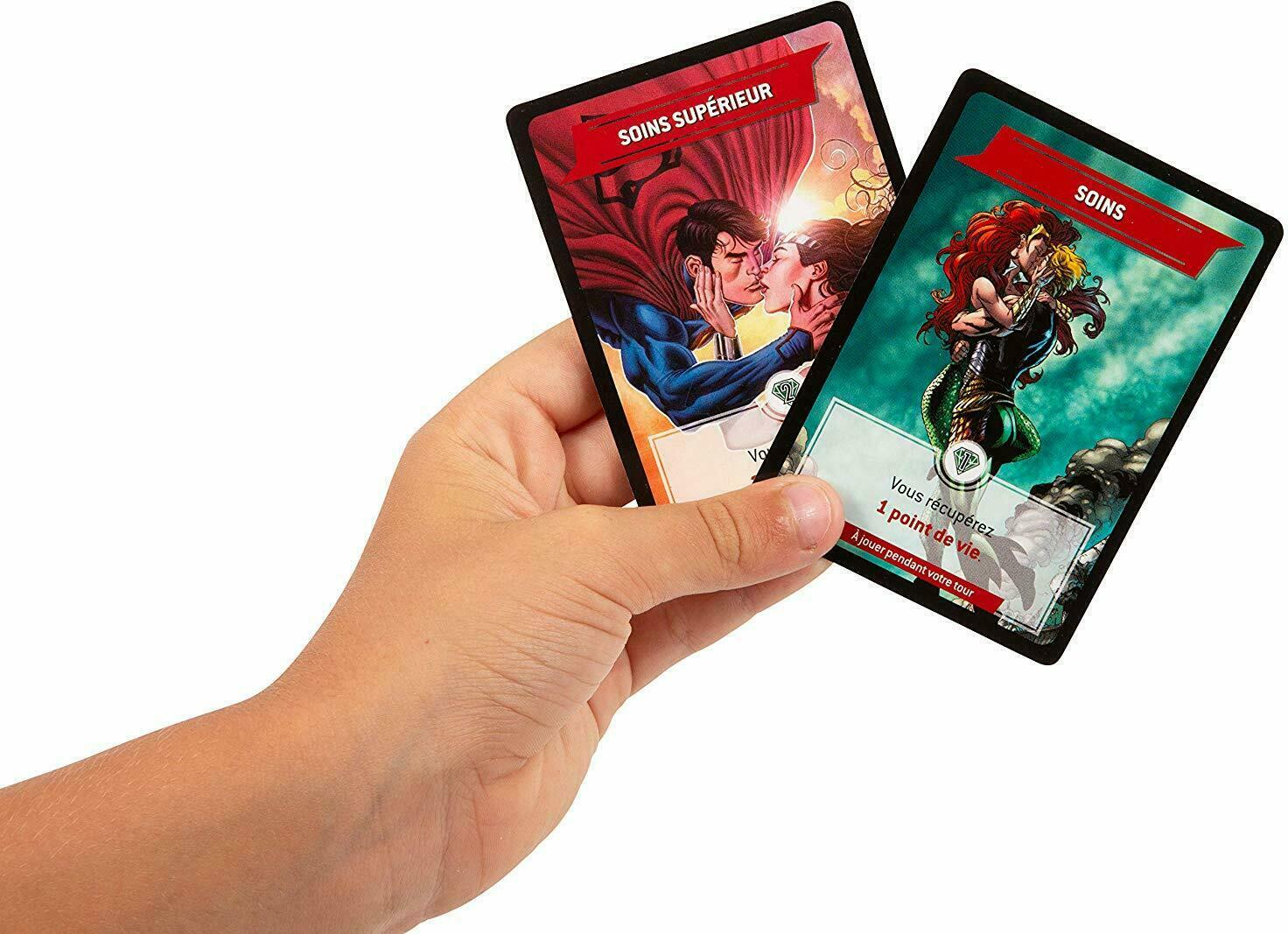 Justice League: Ultimate Card Battle Eclate