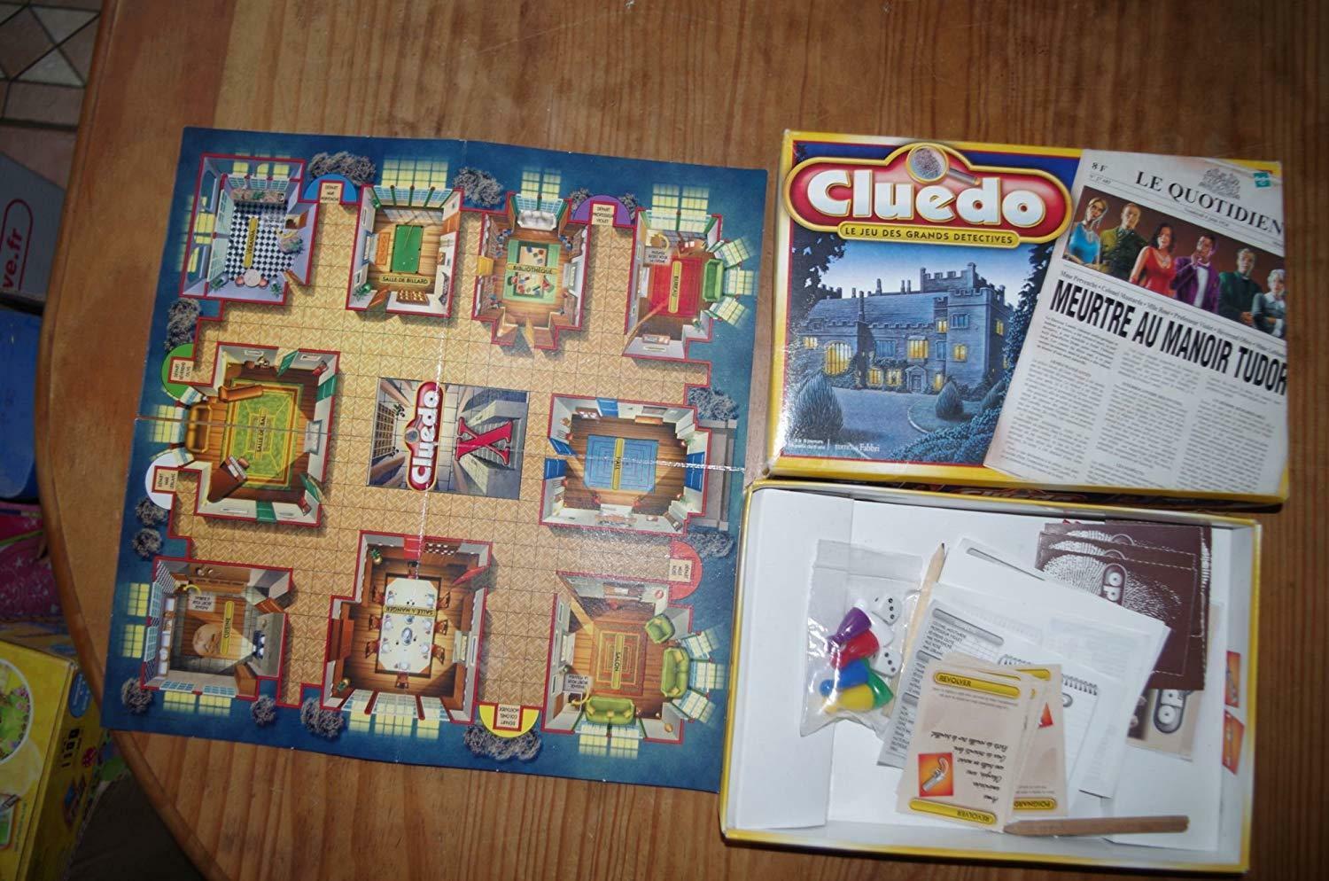 Cluedo: Meurtre au Manoir Tudor Eclate