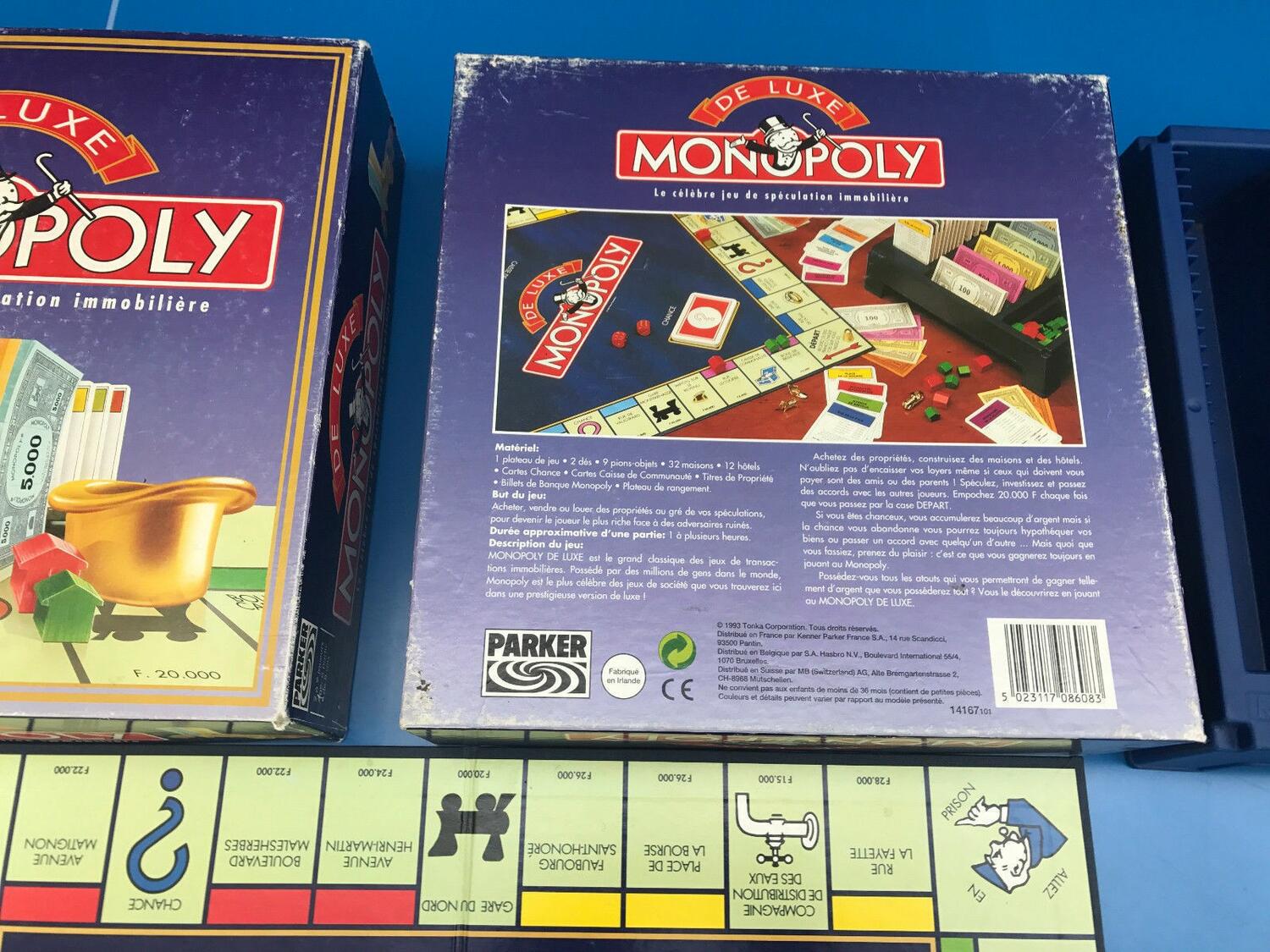 Monopoly: De Luxe Back 3d
