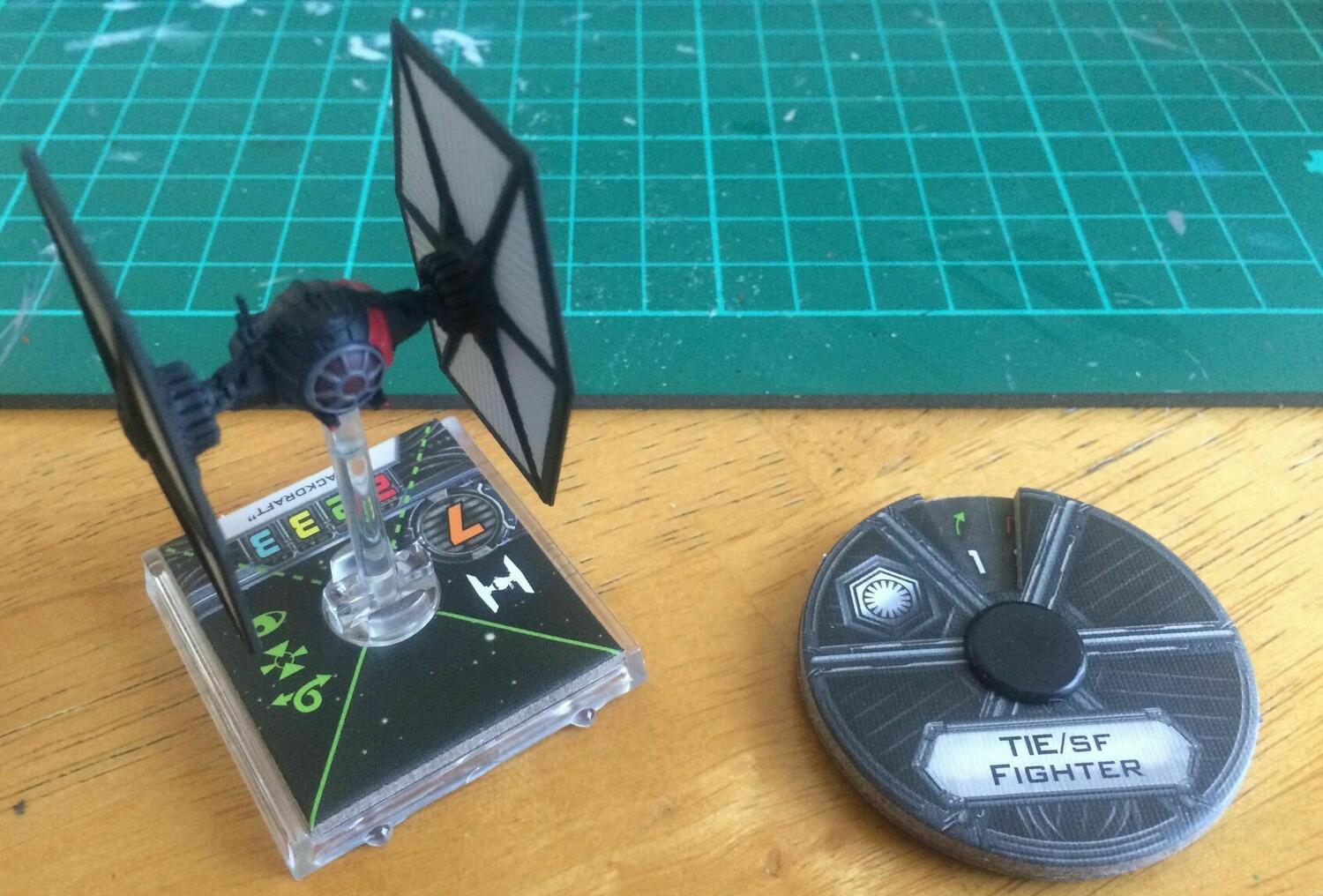 Star Wars: X-Wing - Le Jeu de Figurines - TIE des Forces Spéciales Vaisseau