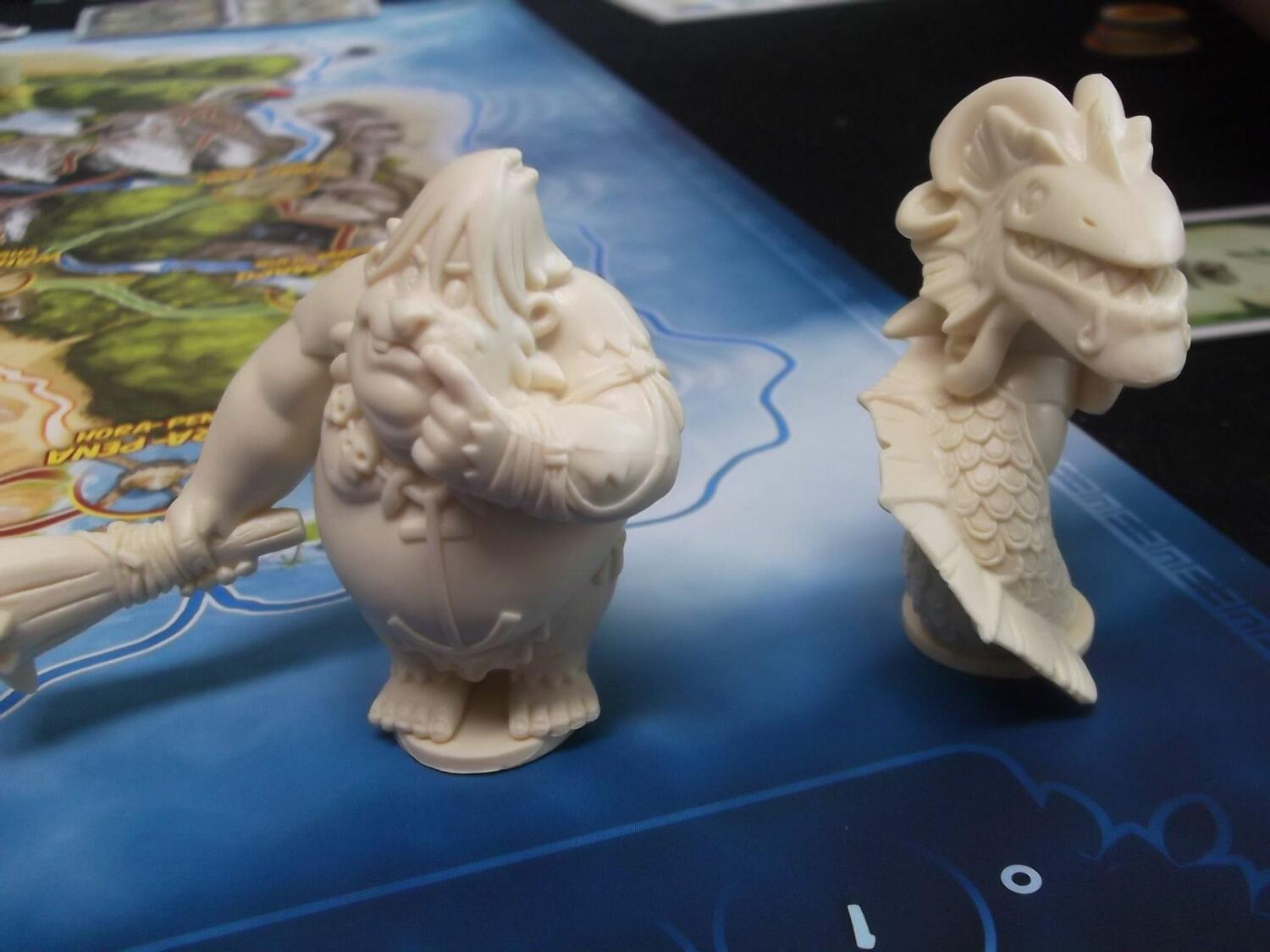 Isla Dorada Figurines