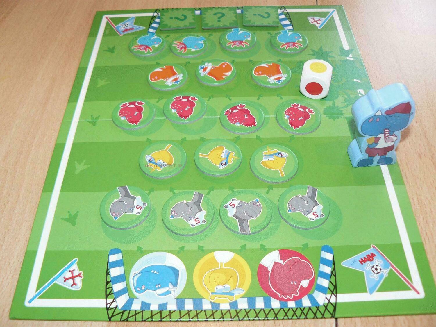 Fußball: Dinos Eclate