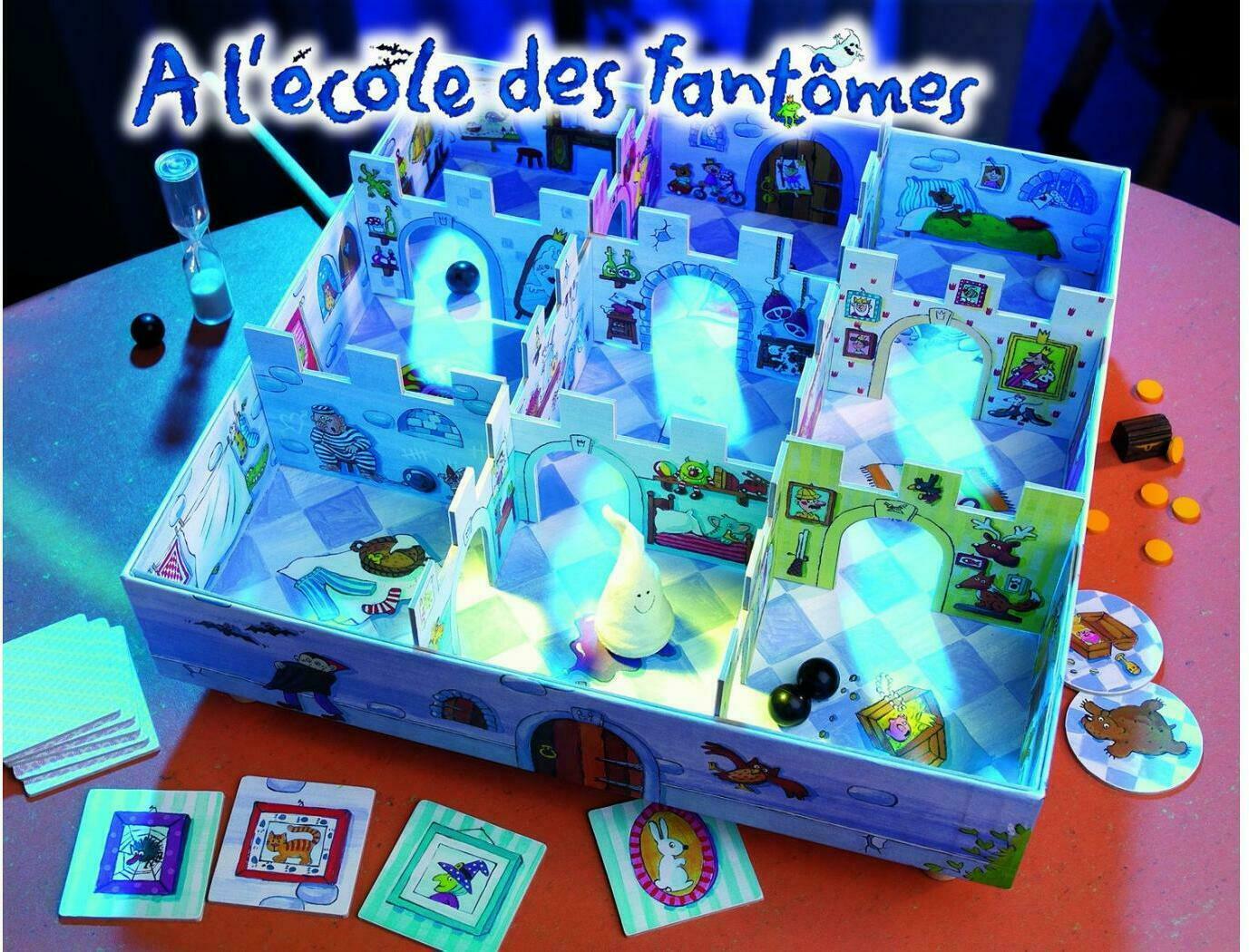 A l'École des Fantômes Eclate