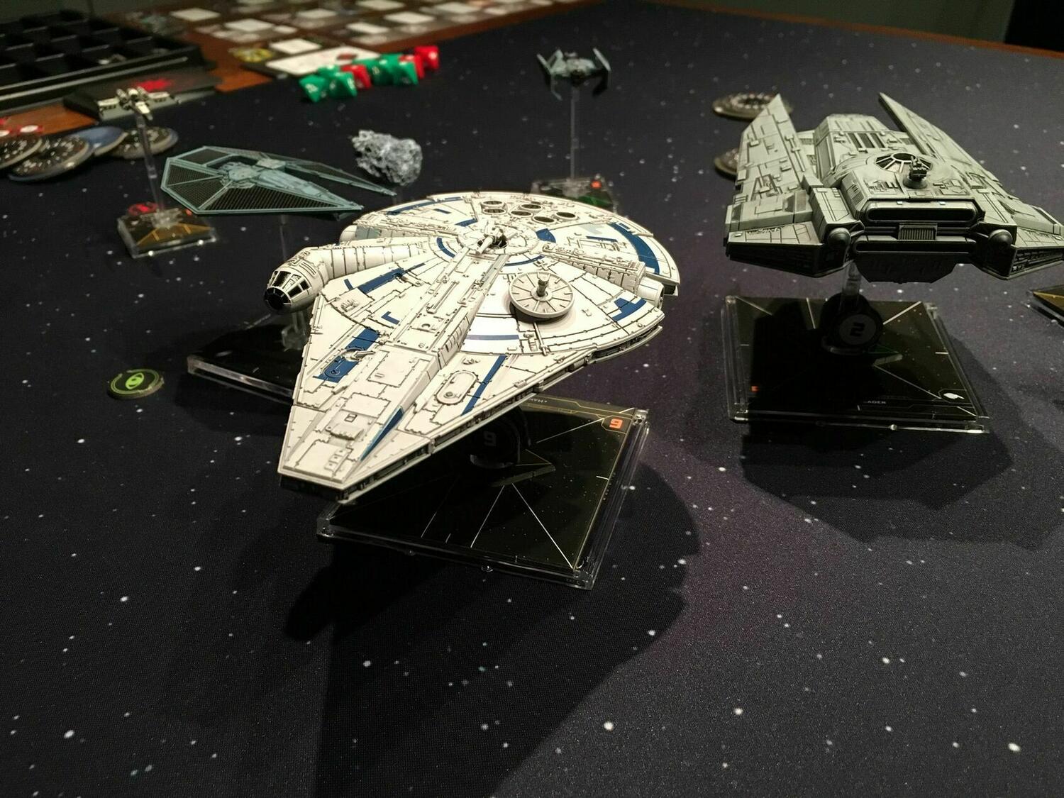 Star Wars: X-Wing - Faucon Millenium de Lando Vaisseau