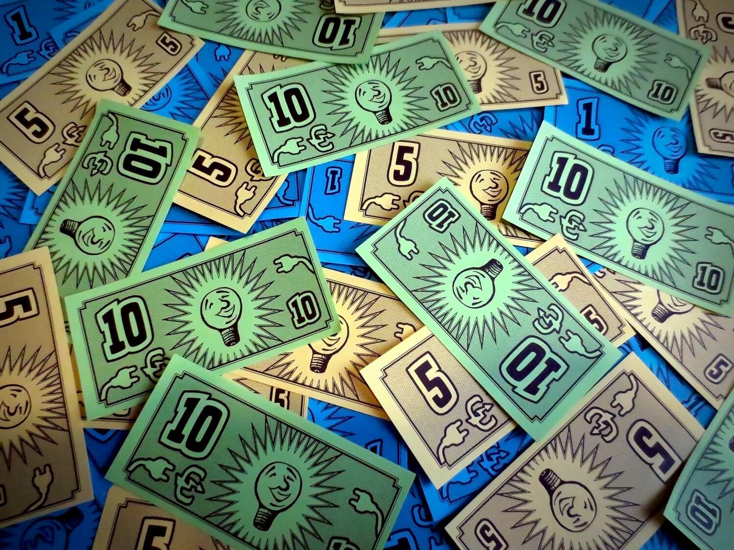 Haute Tension: Le Jeu de Cartes Argents