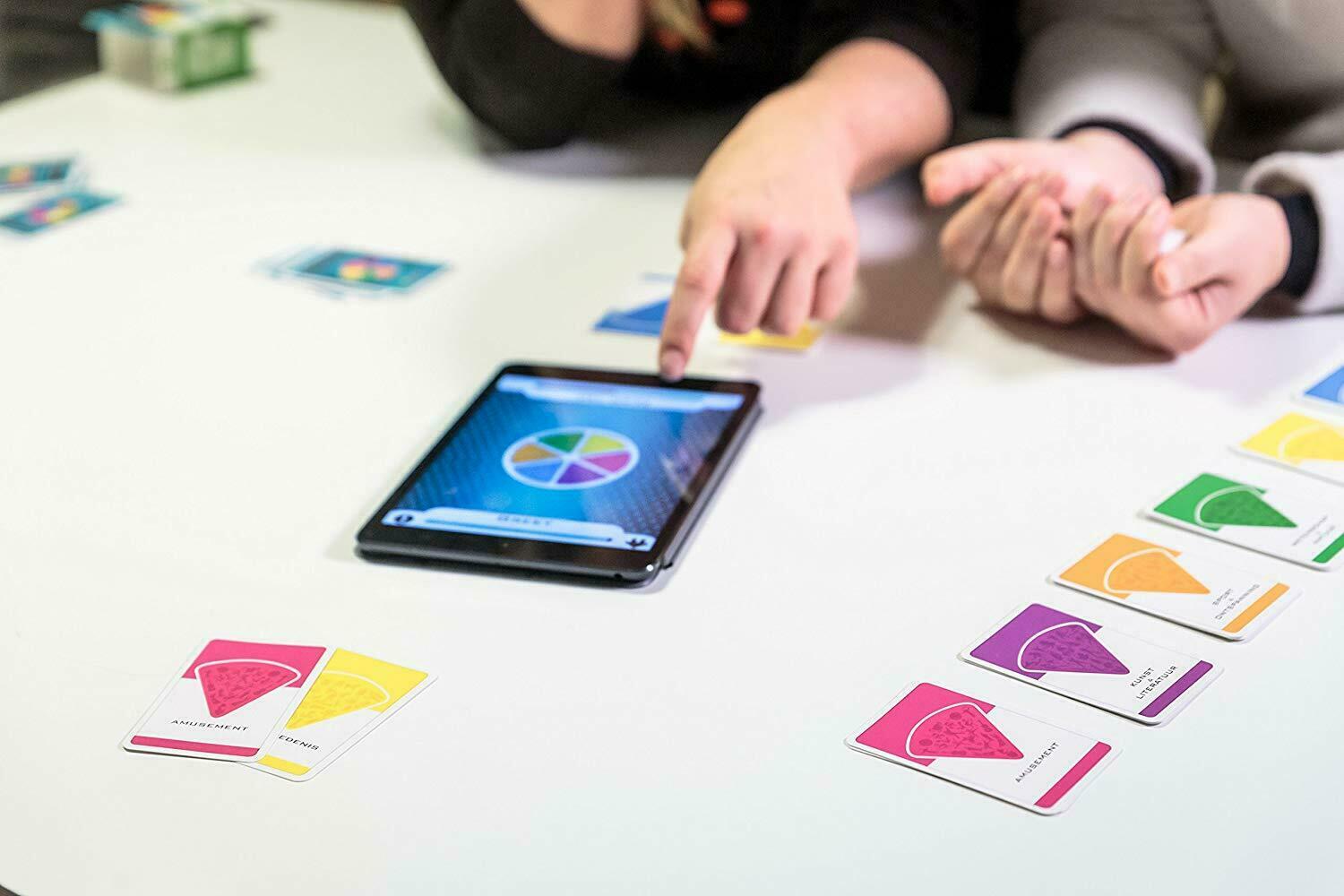 Trivial Pursuit: Shuffle Zoom