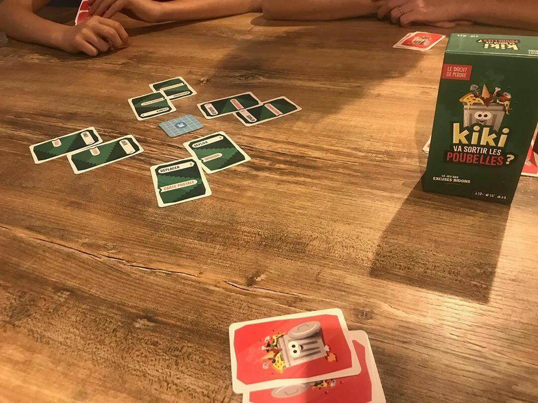 Kiki va Sortir les Poubelles ? Eclate