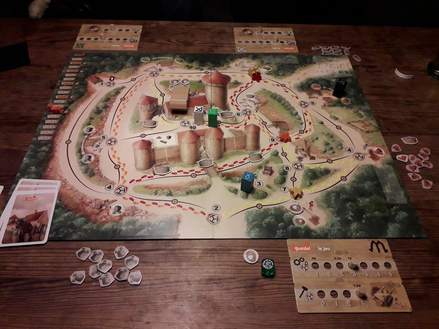 Guédelon: Le Jeu Eclate