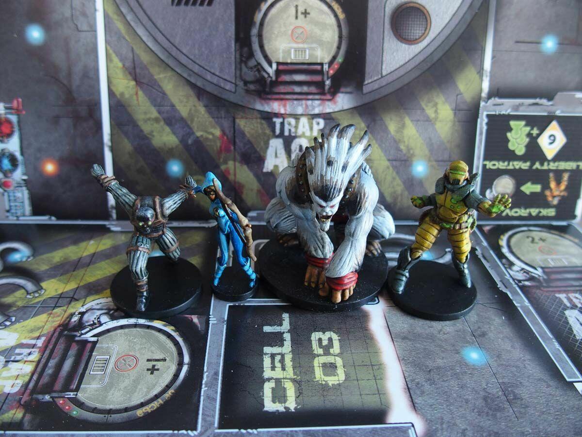Guardians' Chronicles: Night Squad Figurines