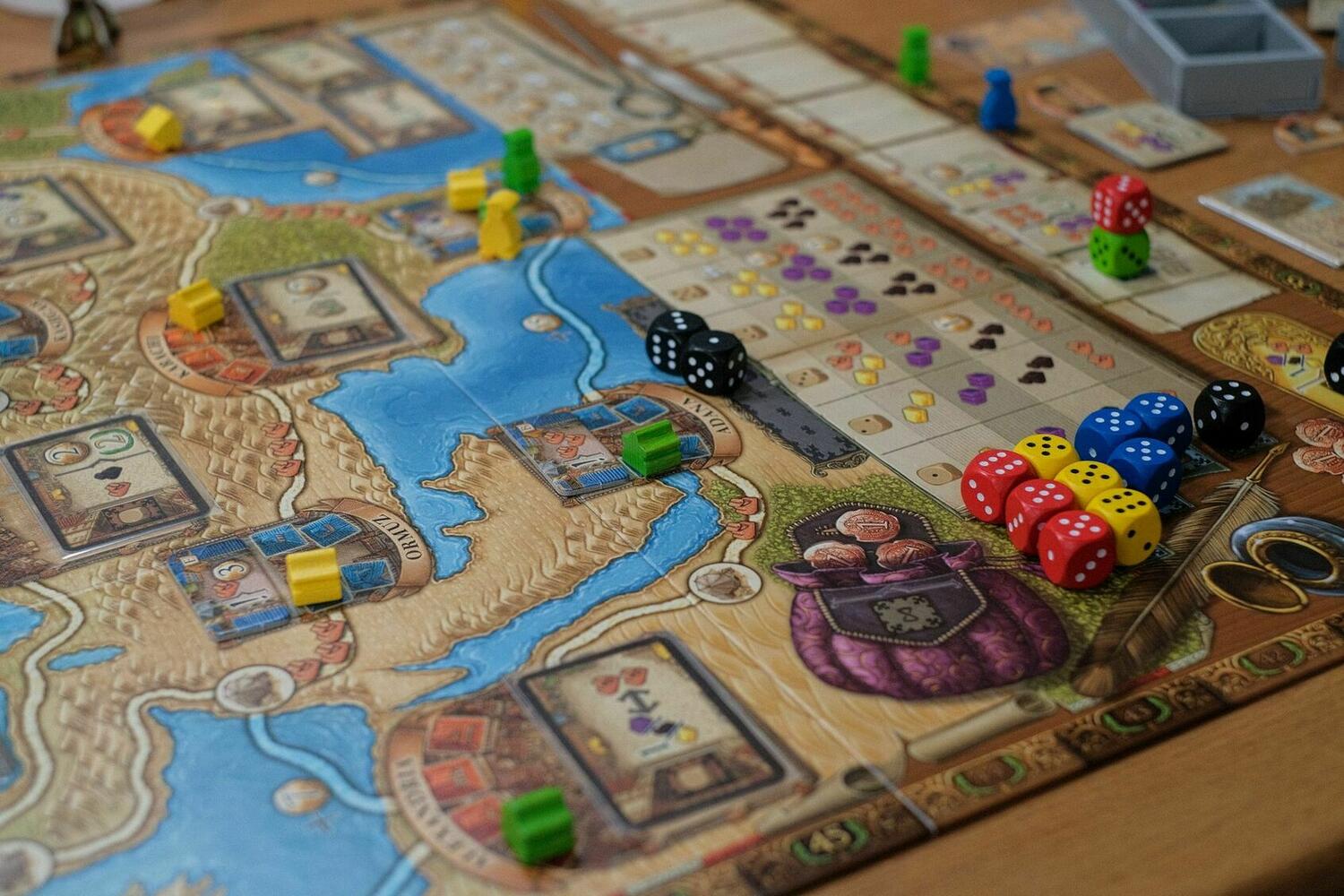 Les Voyages de Marco Polo Eclate