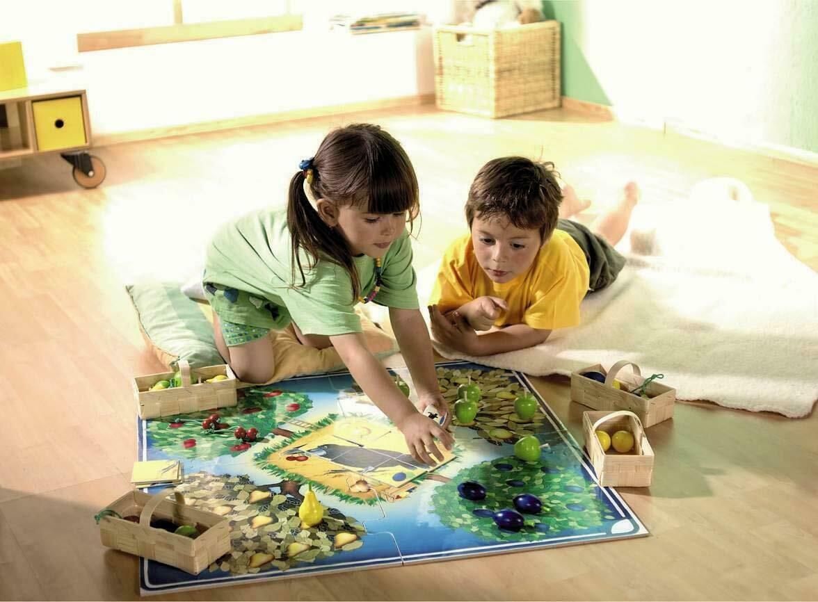 Obstgarten: Bodenspiel Enfans