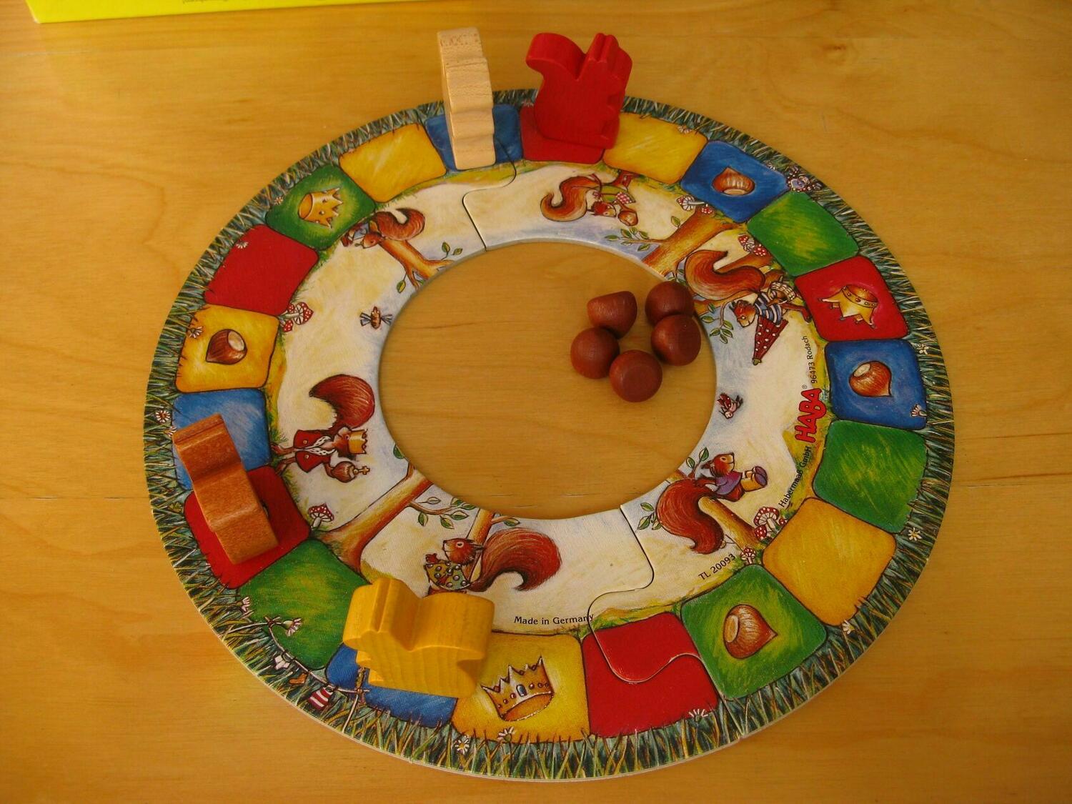 Hanna Haselnuss Eclate