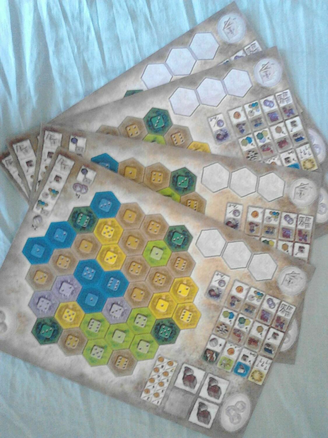 Les Châteaux de Bourgogne: Extension 3 - Championnat d'Allemagne de Jeux de Société 2013 Eclate