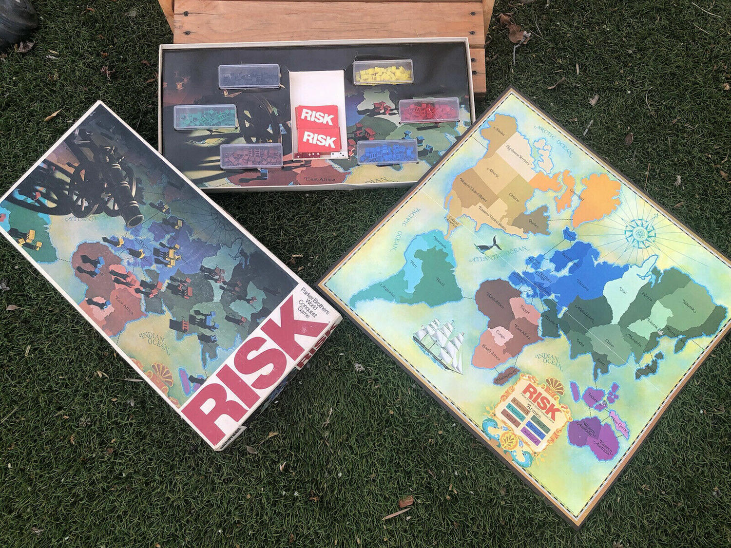 Risk 1975 Eclate
