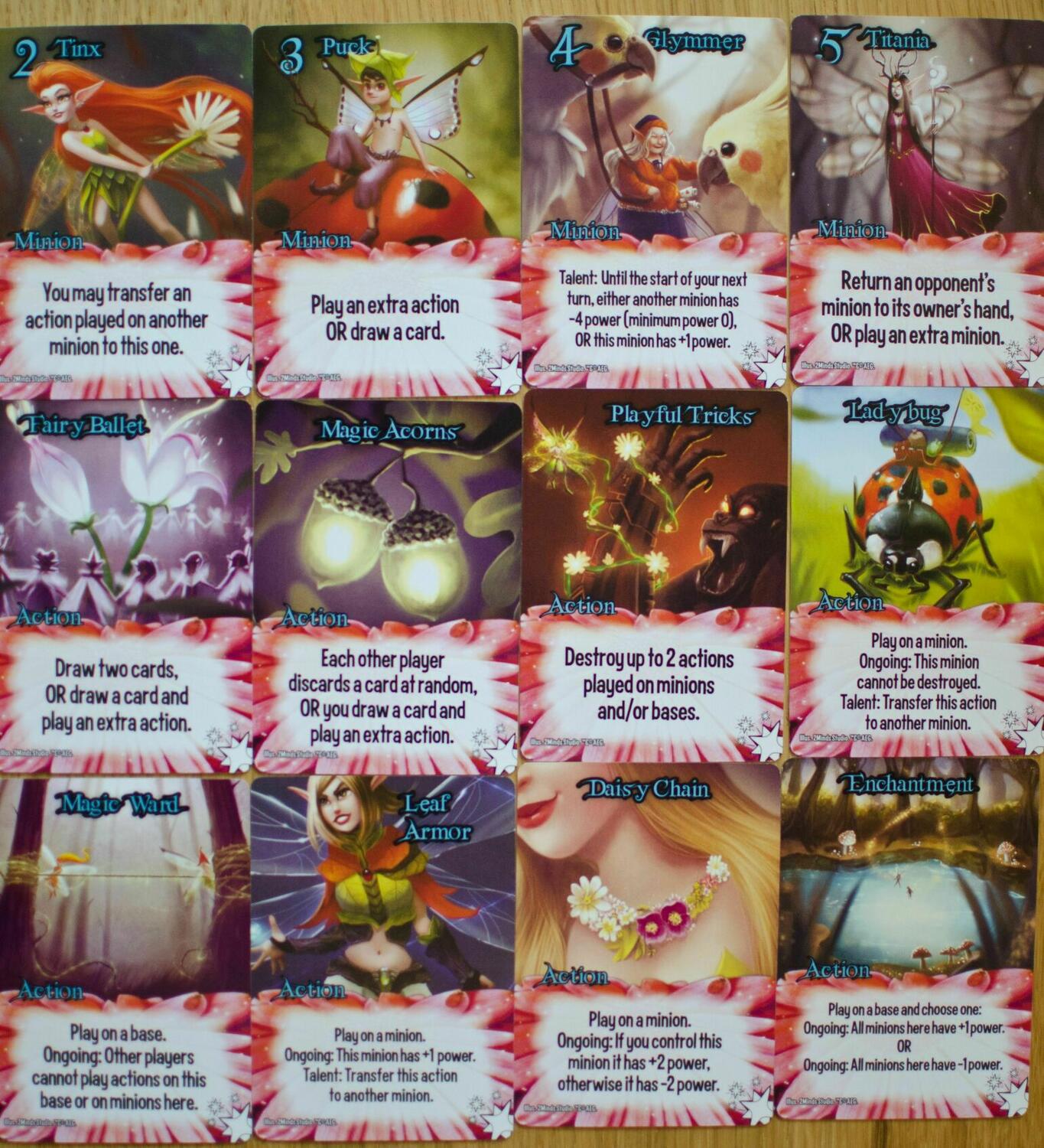 Smash Up: Trop Minions Cartes