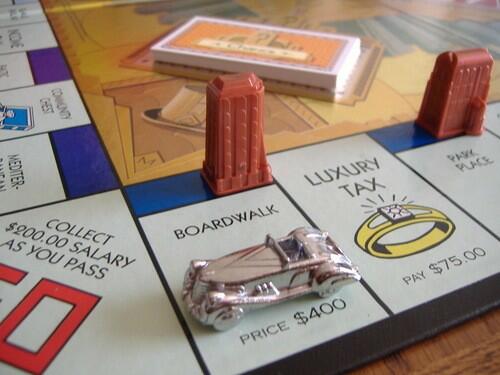 Monopoly: 70th Anniversary Edition Zoom