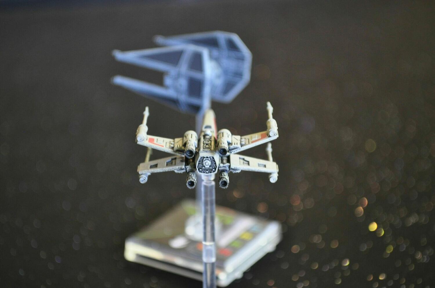 Star Wars: X-Wing - Le Jeu de Figurines - Intercepteur TIE Vaisseaux
